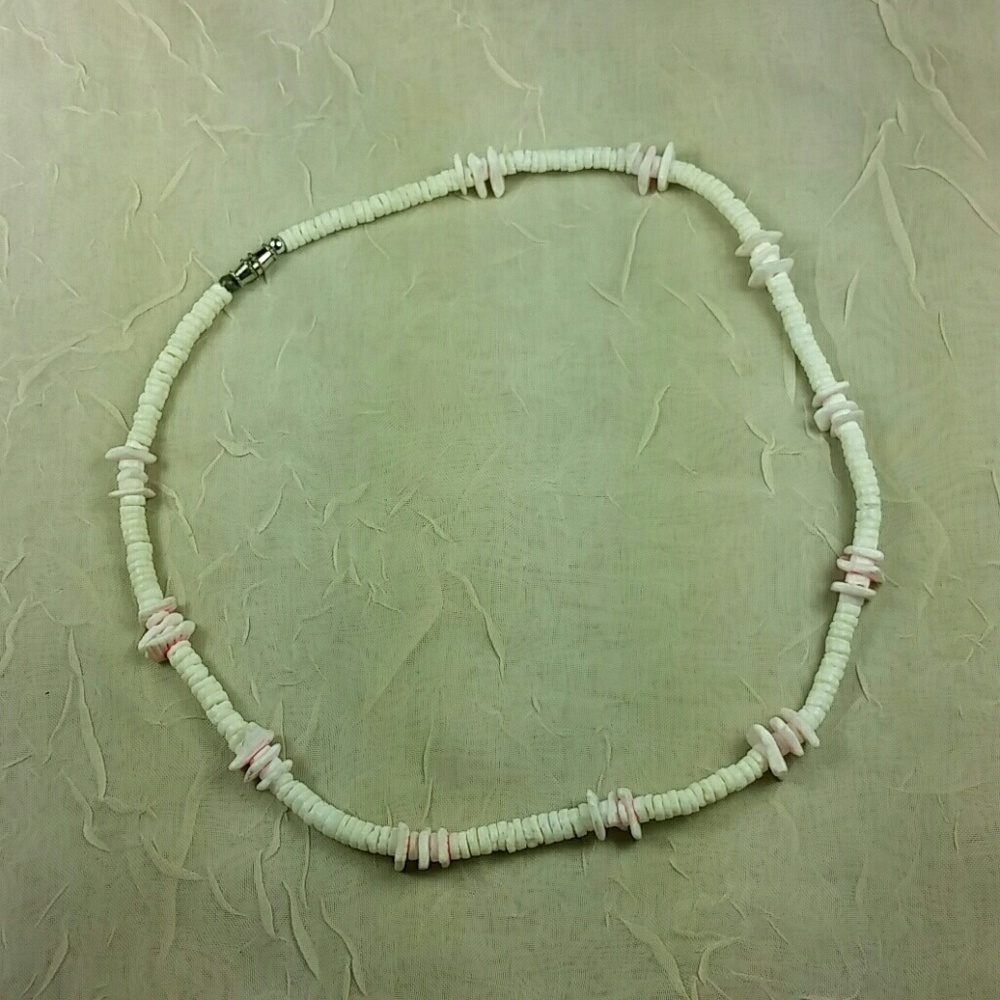 Vintage Puka Shell Necklace 16 Inch White Pink Surfer Beach Boho Y2K